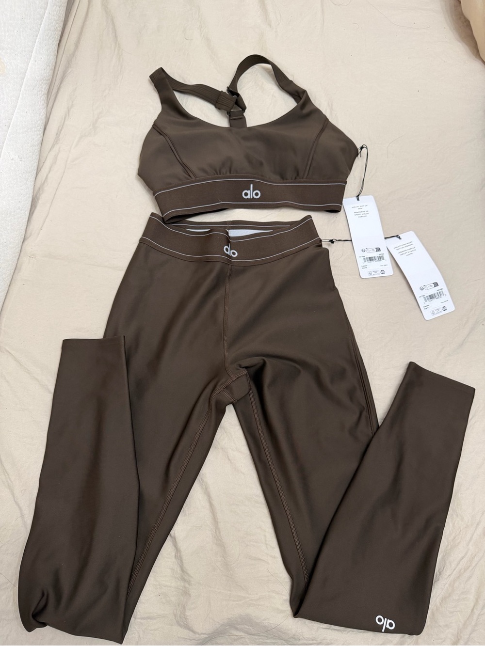 ALO Yoga Women's Brown Sports Bra and Leggings Set